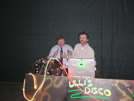 ..und wieder die Feuerwehr..